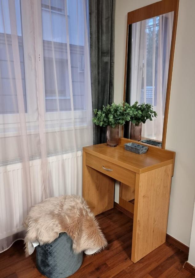 Relax Wellness Studio Hajduszoboszlo Apartment Екстериор снимка