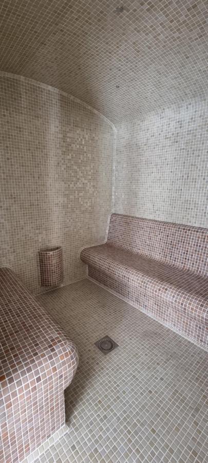 Relax Wellness Studio Hajduszoboszlo Apartment Екстериор снимка